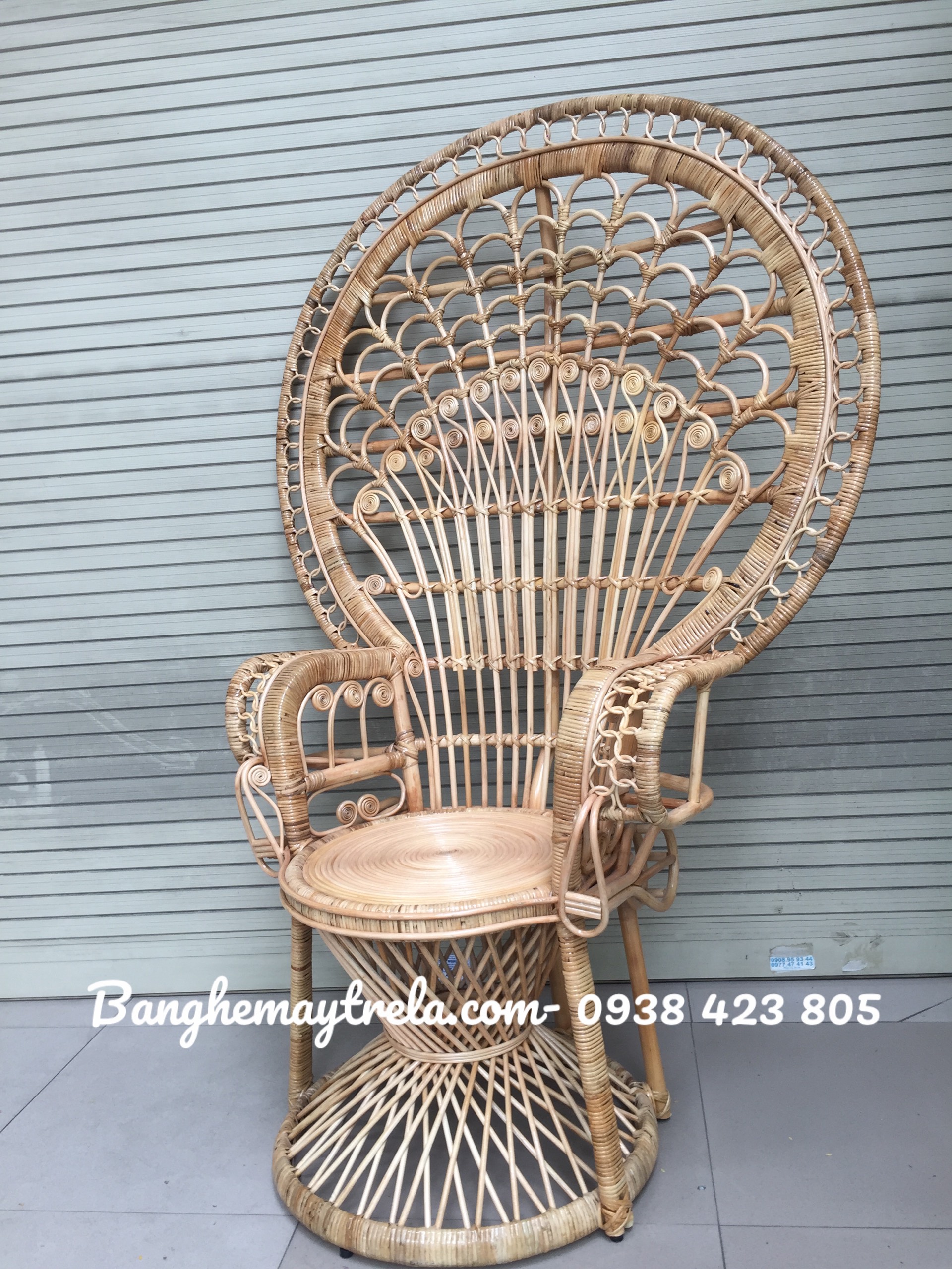 Ghế con công mây tre